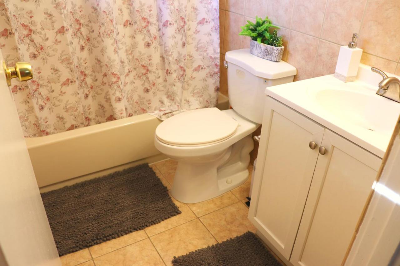 Private Room At Home Near Iad-ستيرلنغ المظهر الخارجي الصورة