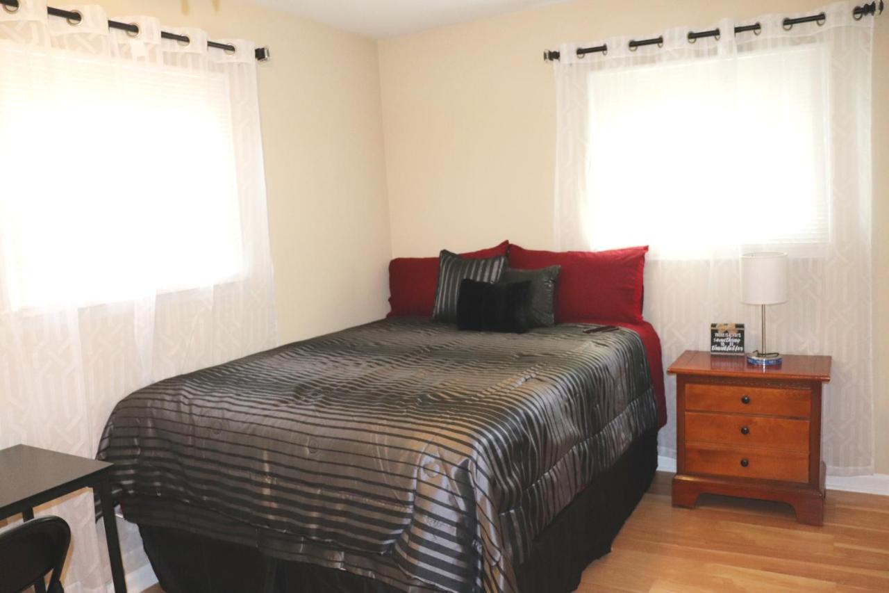 Private Room At Home Near Iad-ستيرلنغ المظهر الخارجي الصورة