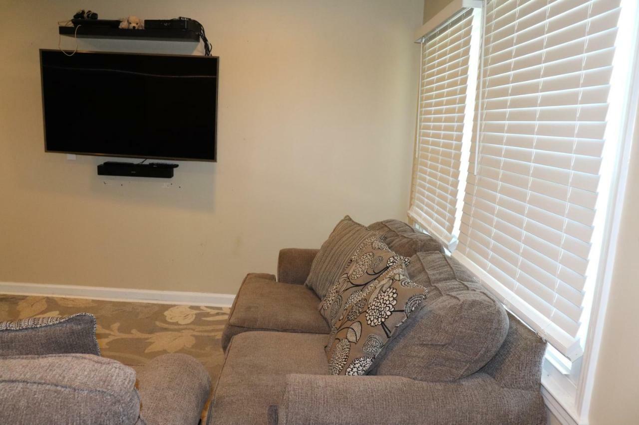 Private Room At Home Near Iad-ستيرلنغ المظهر الخارجي الصورة